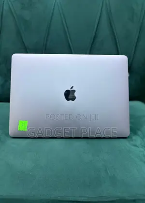 Laptop Apple MacBook Pro 2020 16GB Intel Core i7 SSD 1T
