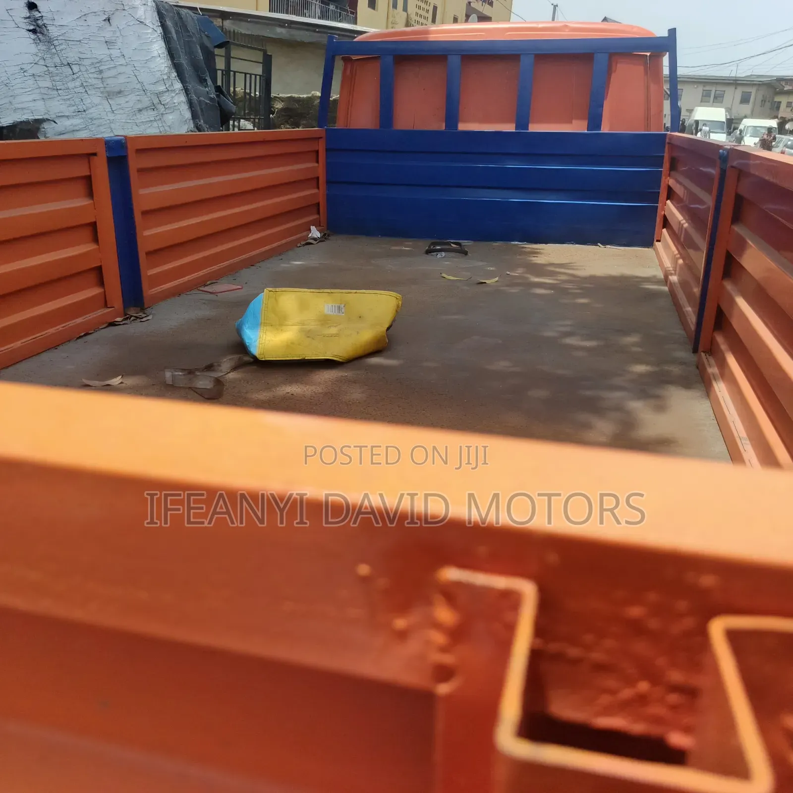 Volkswagen LT 2000 Orange