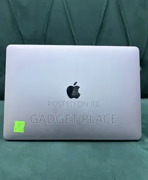 Laptop Apple MacBook Pro 2020 16GB Intel Core i7 SSD 1T