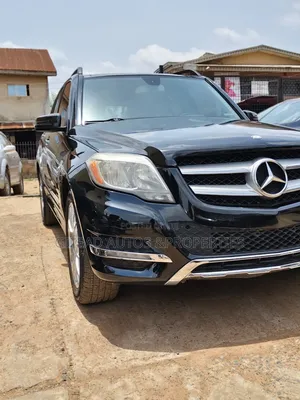 Mercedes-Benz GLK-Class 350 2014 Black