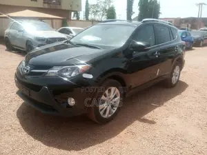 Toyota RAV4 LE 4dr SUV (2.5L 4cyl 6A) 2014 Black