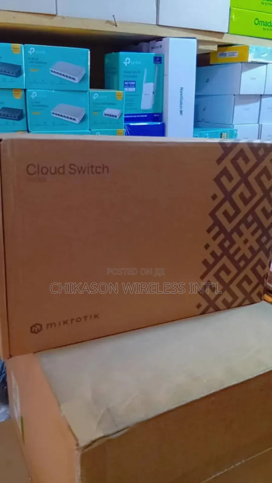 Mikrotik CRS 328-4c-20s-4s+Rm