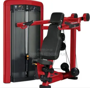 Life Fitness Shoulder Press.