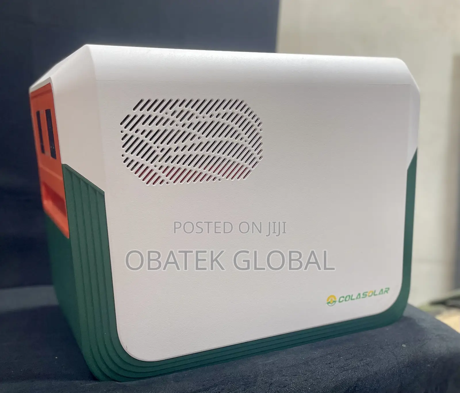 Cola 3600 Solar Generator
