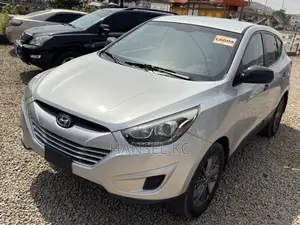 Hyundai Tucson SE AWD 2014 Silver