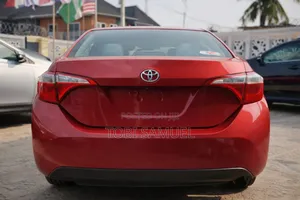 Toyota Corolla 2015 Red