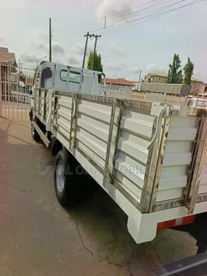 Foreign Used Nissan Cabstar Six Tries Diesel Engine