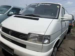 Volkswagen Transporter 2005 White