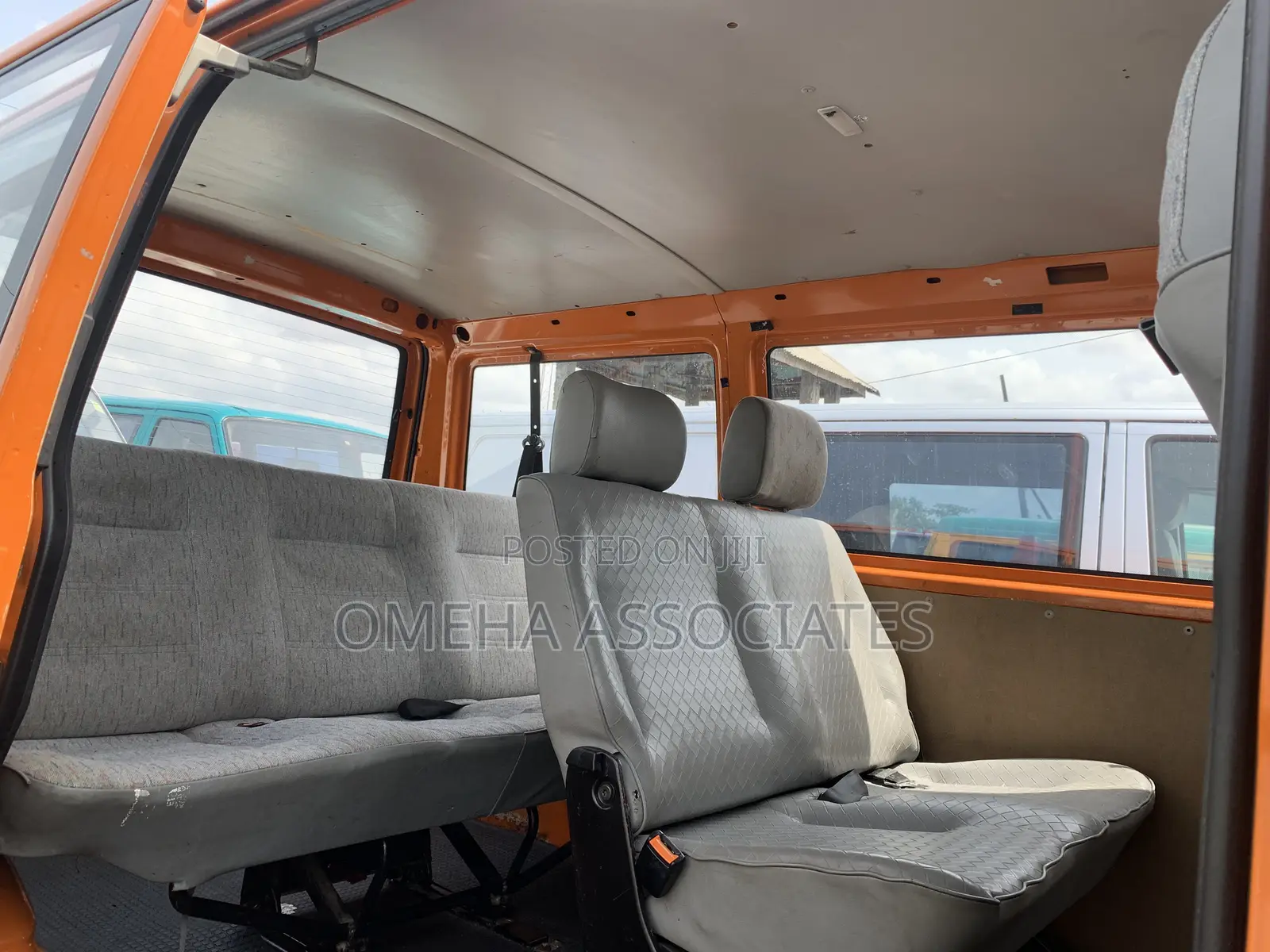 Volkswagen Transporter 2005 Orange