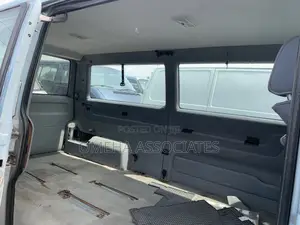 Volkswagen Transporter 2004 Gold