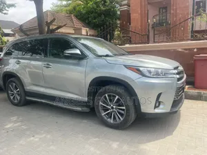 Toyota Highlander 2019 Silver