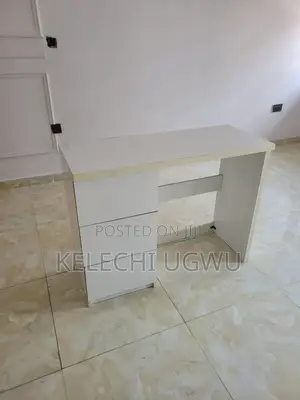 New (Never Used Before Vanity Table)