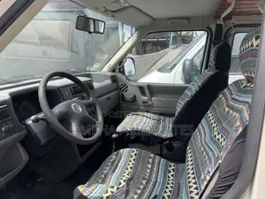Volkswagen Transporter 2005 Beige