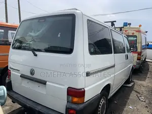 Volkswagen Transporter 2005 Beige