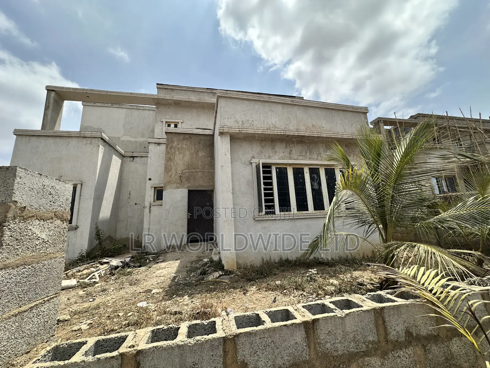 5bdrm Duplex In Lugbe District For Sale