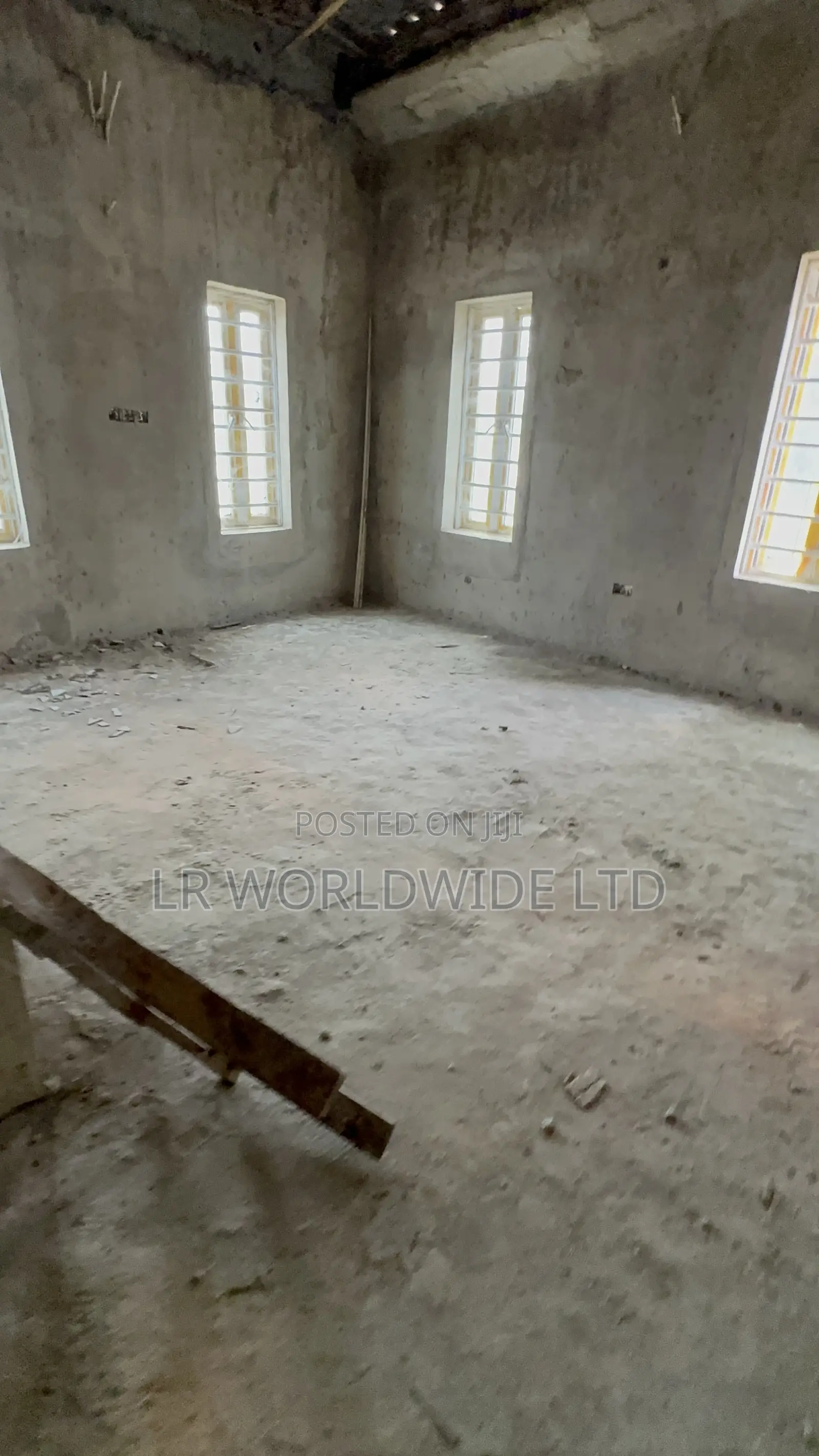 5bdrm Duplex In Lugbe District For Sale