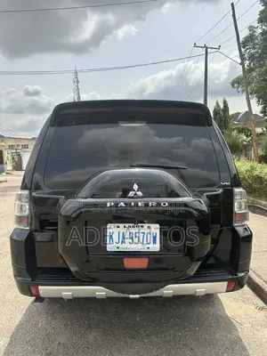 Mitsubishi Pajero 2013 Black