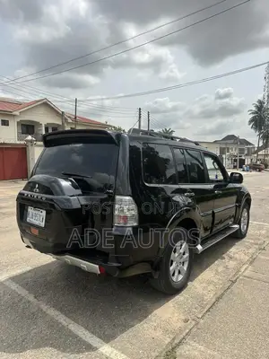 Mitsubishi Pajero 2013 Black