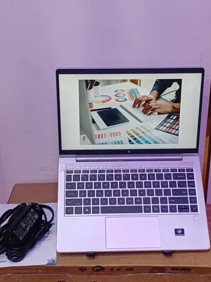 New Laptop HP 430 G4 16GB AMD Ryzen 5 SSD 512GB
