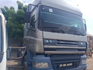 Few Months Used Daf Trailer Head for Sale