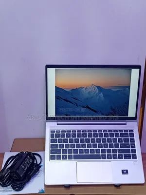 New Laptop HP 550 16GB AMD Ryzen 5 SSD 256GB