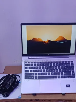 New Laptop HP 550 16GB AMD Ryzen 5 SSD 512GB