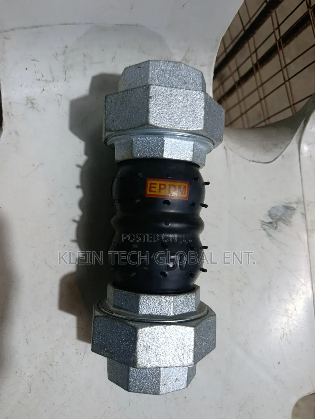 Union Rubber Expansion Joint Threaded