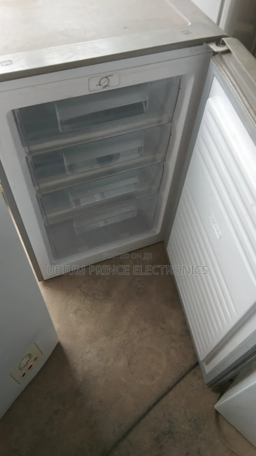Candy Table Top Freezer