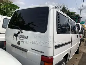 Volkswagen Transporter 2005 Gold