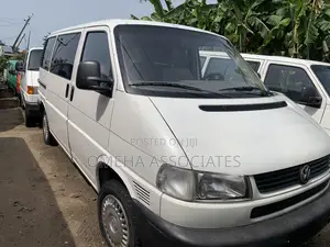 Volkswagen Transporter 2005 Gold