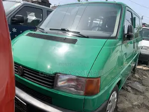 Volkswagen Transporter 2004 Brown
