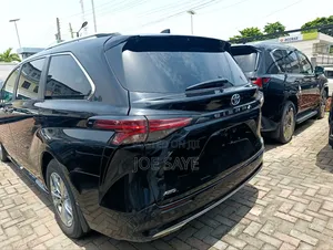 New Toyota Sienna 2024 Black