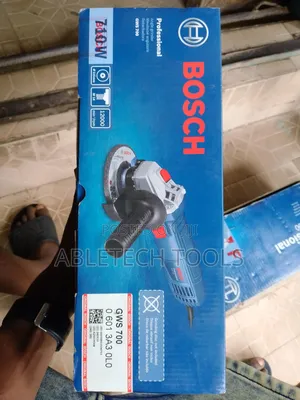 Angle Grinder GWS 700 115mm