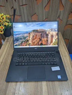 Laptop Dell Precision 5530 16GB Intel Core i7 SSD 512GB