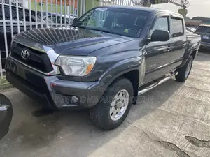Toyota Tacoma 2012 Gray