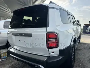 Toyota Land Cruiser 2024 White
