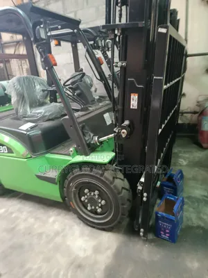 3 Tons LPG Forklift Equipmax