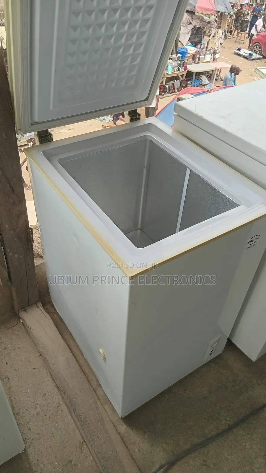 Swan  Chest Freezer