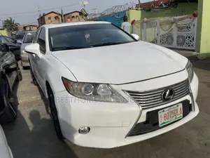 Lexus ES 2013 White