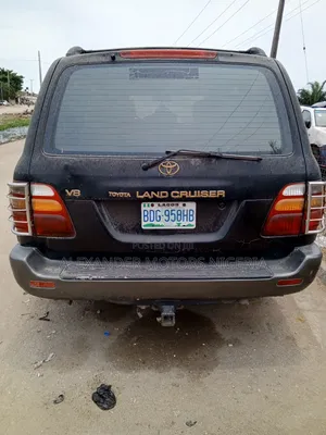 Toyota Land Cruiser HDJ 100 1998 Black