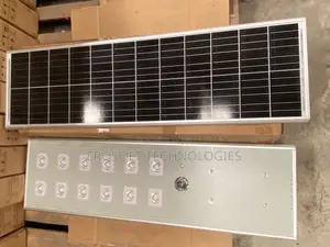14 Eyes Solar Streetlight