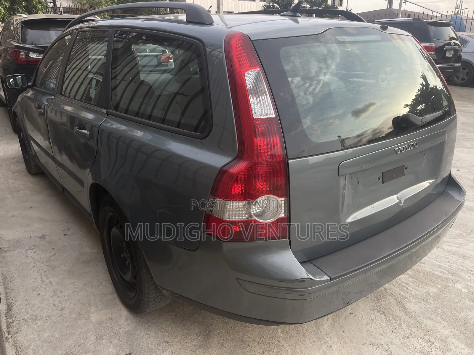 Volvo V50 2.4i 2010 Gray