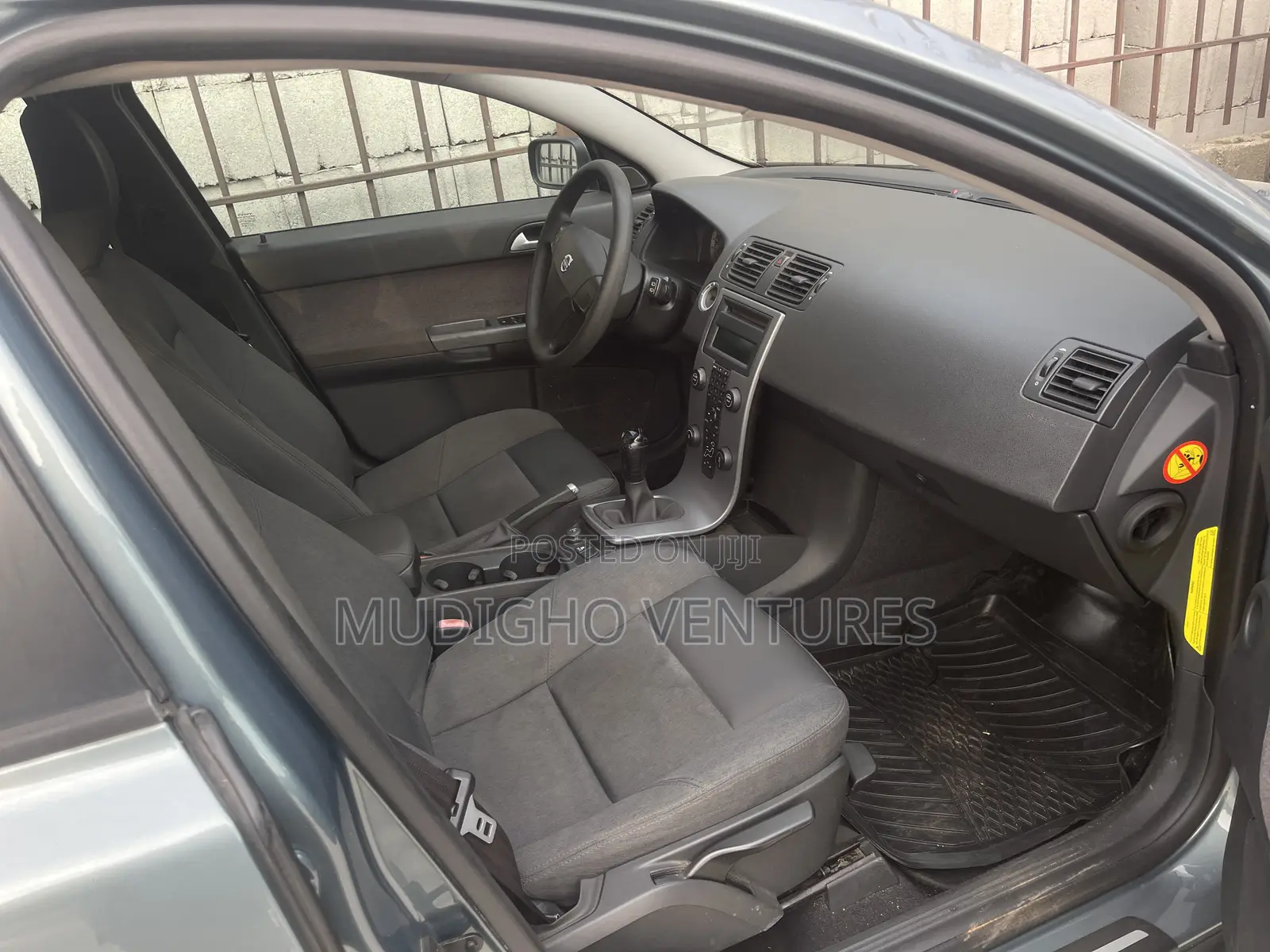 Volvo V50 2.4i 2010 Gray