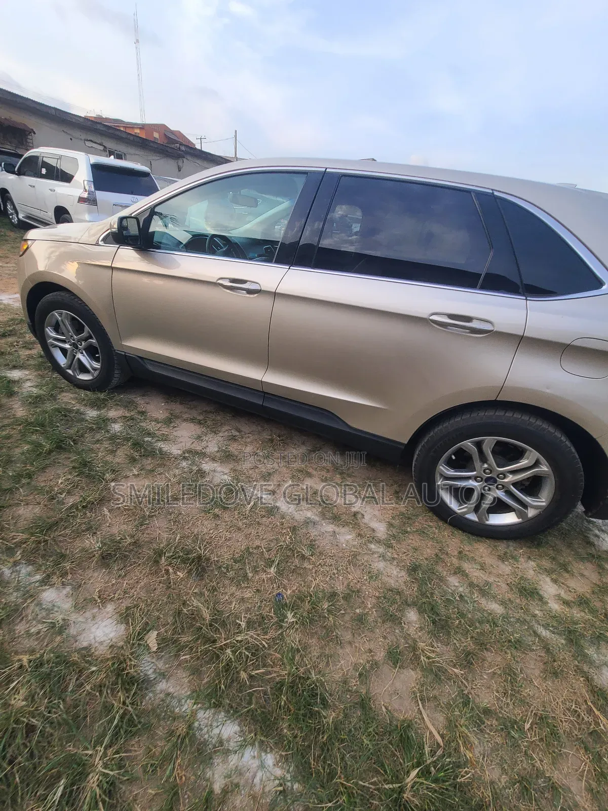 Ford Edge Titanium AWD 2018 Gold