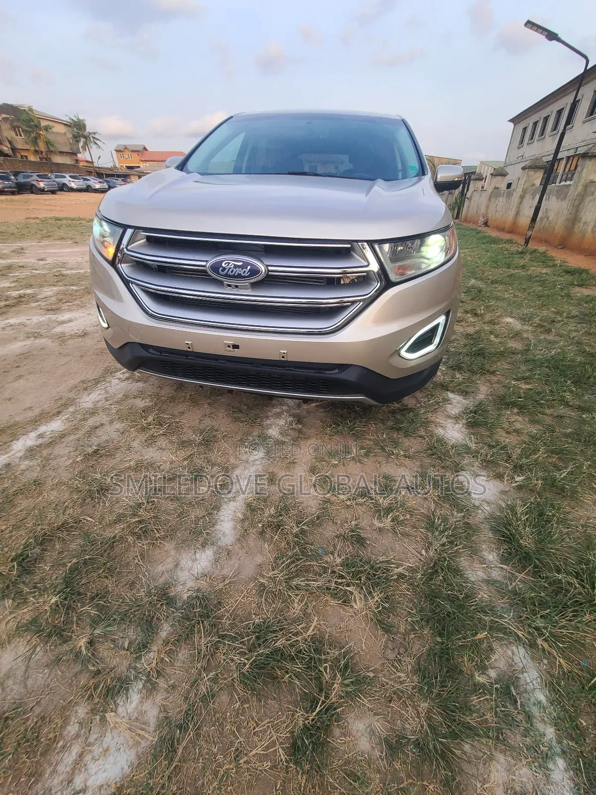Ford Edge Titanium AWD 2018 Gold