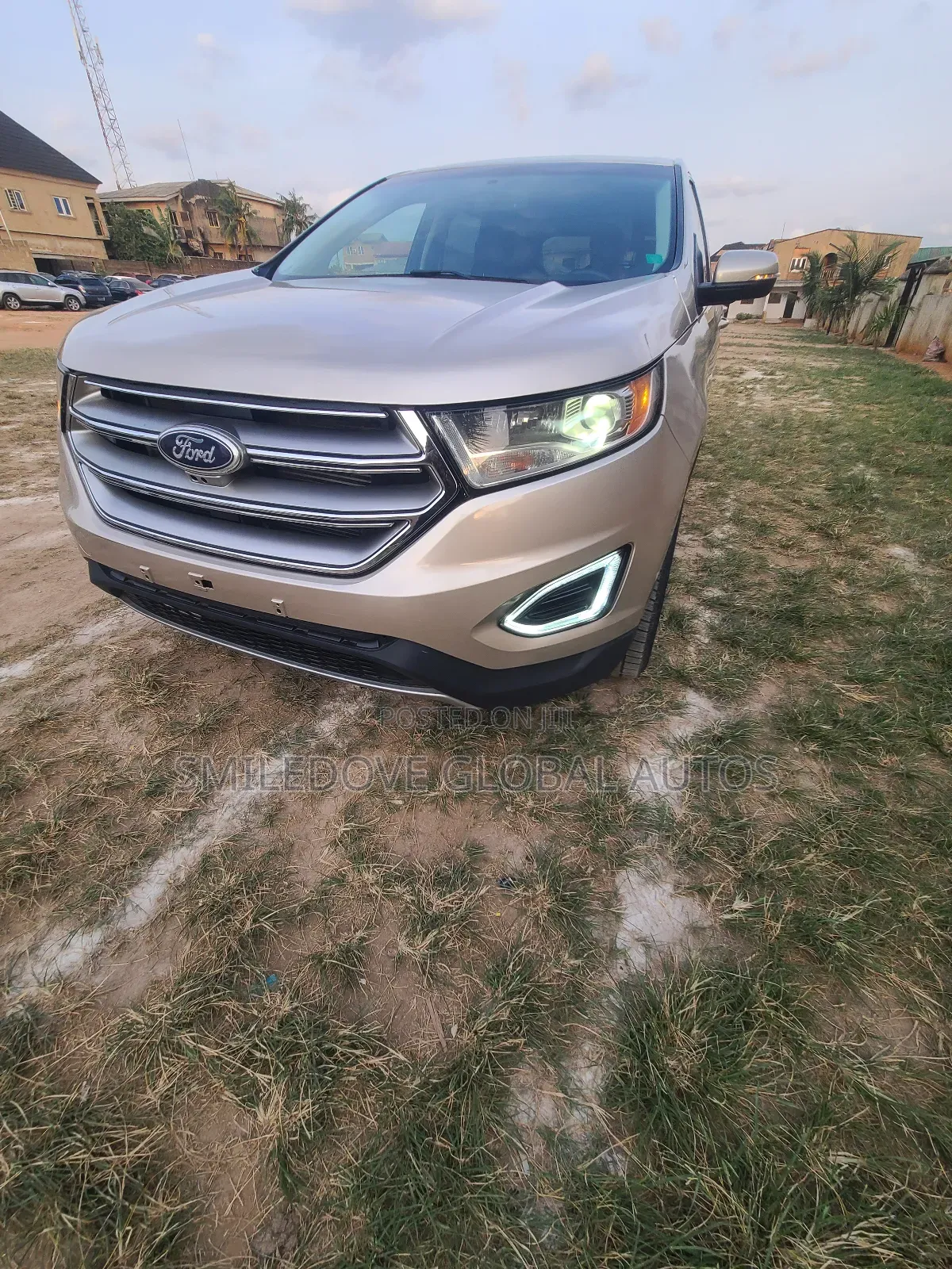Ford Edge Titanium AWD 2018 Gold