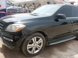 Mercedes-Benz M Class ML350 4MATIC 4dr SUV AWD (3.5L 6cyl 7A) 2014
