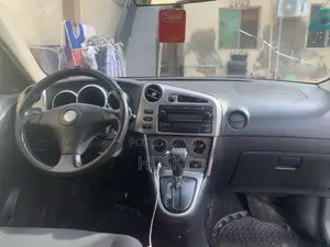 Toyota Matrix XR Hatchback FWD (1.8L 4cyl 4A) 2006 Silver