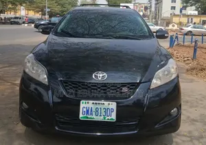 Toyota Matrix Hatchback FWD (1.8L 4cyl 5M) 2010 Black