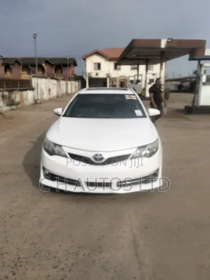 Toyota Camry 2014 White